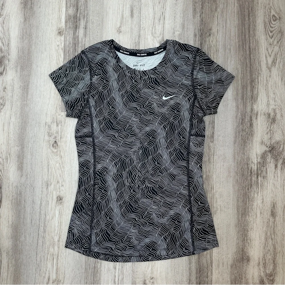 Nike Running Dri-Fit Patterned Fitted T-Shirt Black/White Size XS